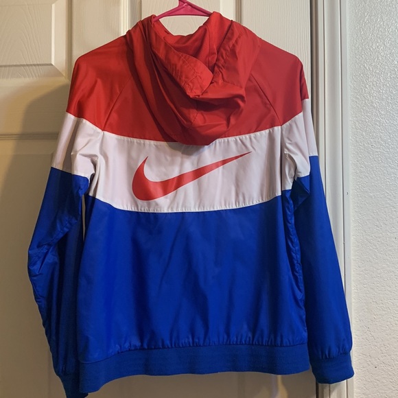 Nike jacket - Picture 2 of 2